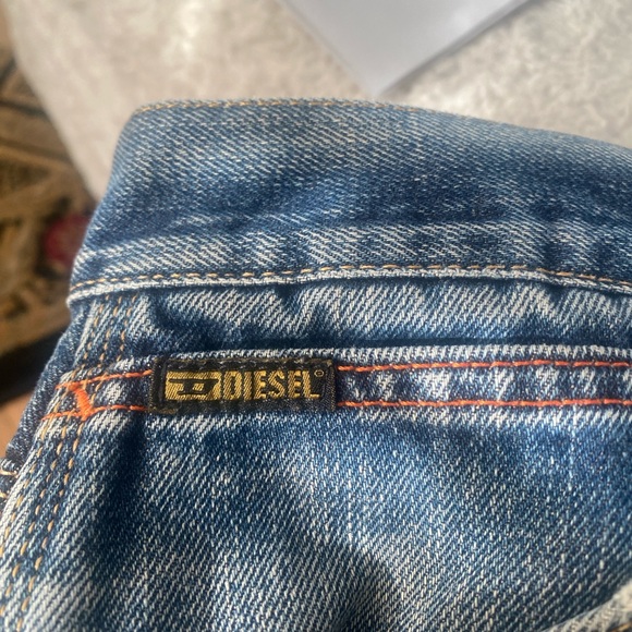 Diesel Men's Relaxed Blue Jeans made in Italy - Picture 5 of 8